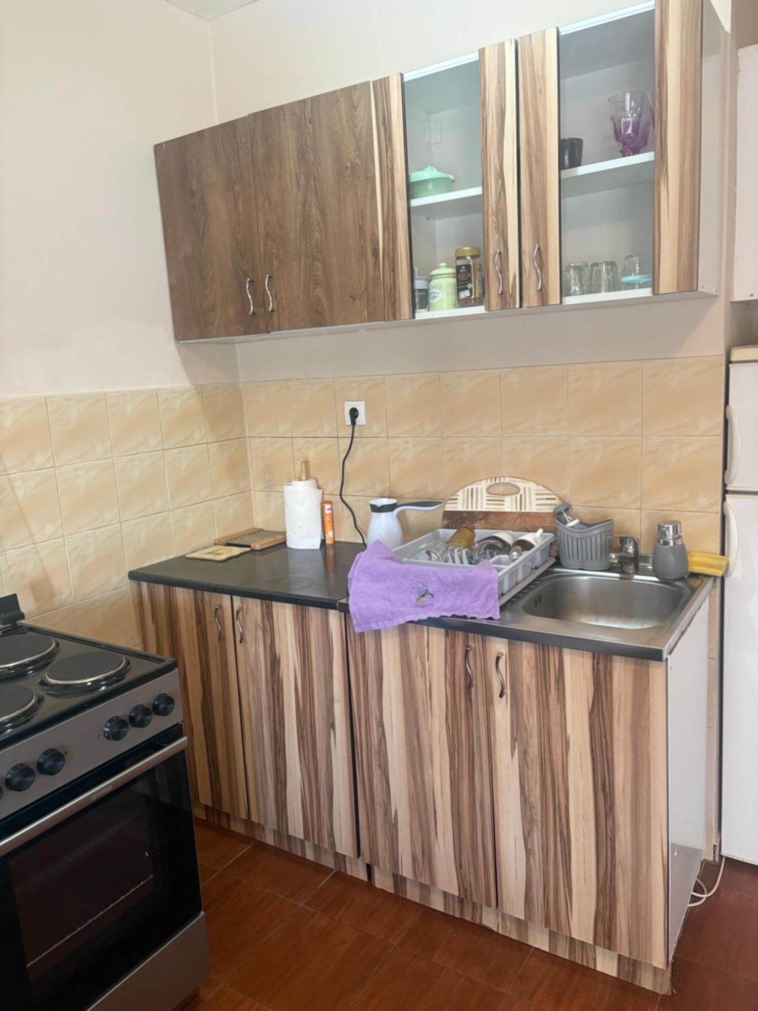 Stan Blizu Izlaza Na Autoput Mali Mokri Lug Ngoại thất bức ảnh